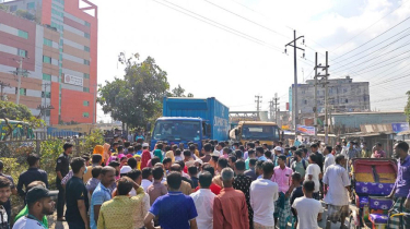 বকেয়া বেতনের দাবিতে আবারও মহাসড়কে শ্রমিকরা, দীর্ঘ যানজট